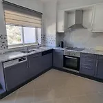 דירה Spacious & With Rare Parking אלבופיירה