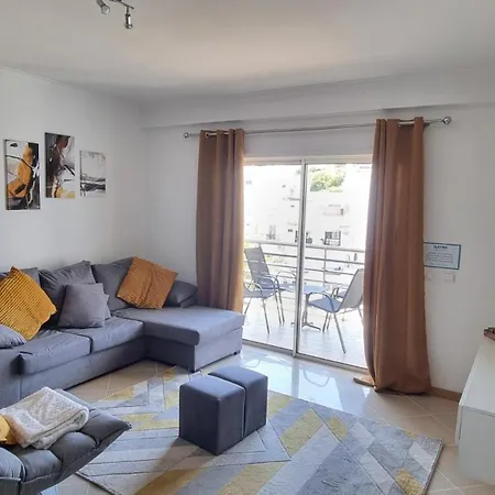 Spacious & With Rare Parking Apartman Albufeira