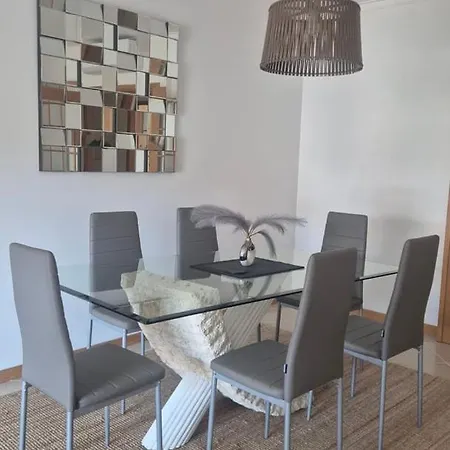 Spacious & With Rare Parking Albufeira