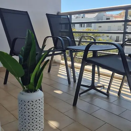 Spacious & With Rare Parking Albufeira