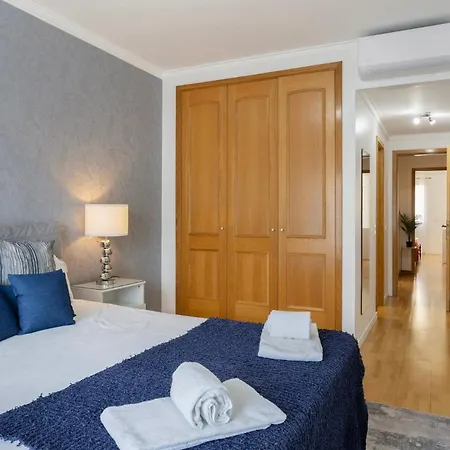 Apartman Spacious & With Rare Parking